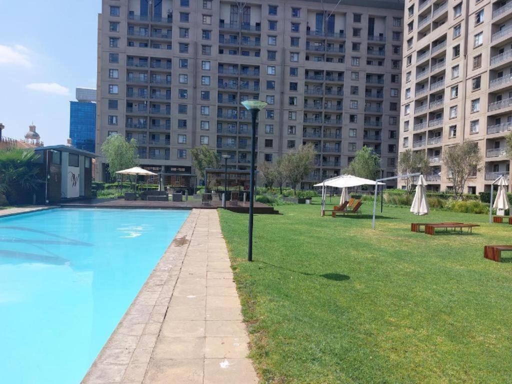 Prestige Apartments Sandton At Westpoint Johannesburg Exteriér fotografie